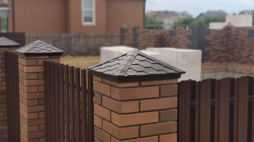 Колпак Zking Эверест Коричневый на столб 1.5х1.5 кирпича (390х390мм) в Истре фото